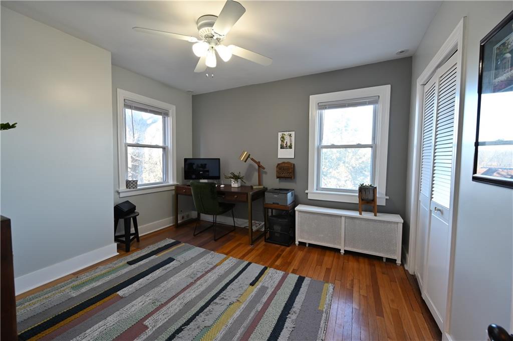 5413 Guarino Road Pittsburgh, PA 15217 - Photo 18 of 25 Gallery Image 18