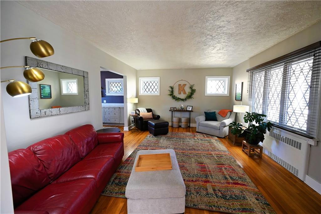 5413 Guarino Road Pittsburgh, PA 15217 - Photo 4 of 25 Gallery Image 4