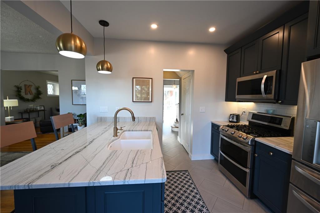 5413 Guarino Road Pittsburgh, PA 15217 - Photo 10 of 25 Gallery Image 10