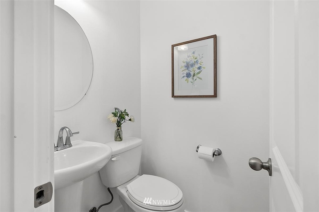 16502 2nd Drive Southeast Bothell, WA 98012 - Photo 7 of 32 Gallery Image 7