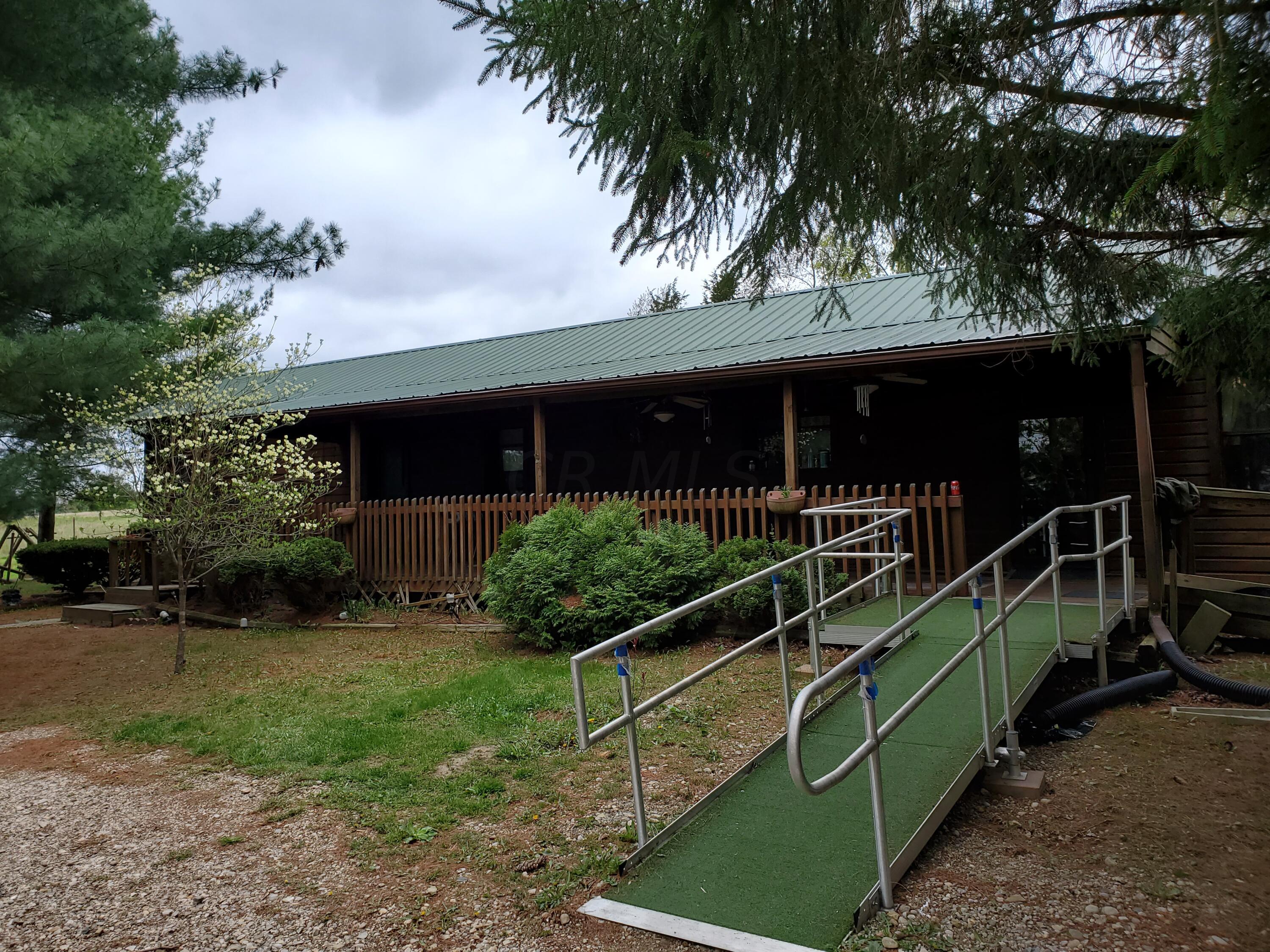 13062 Tarlton Road Circleville, OH 43113 - Photo 2 of 6 Gallery Image 2