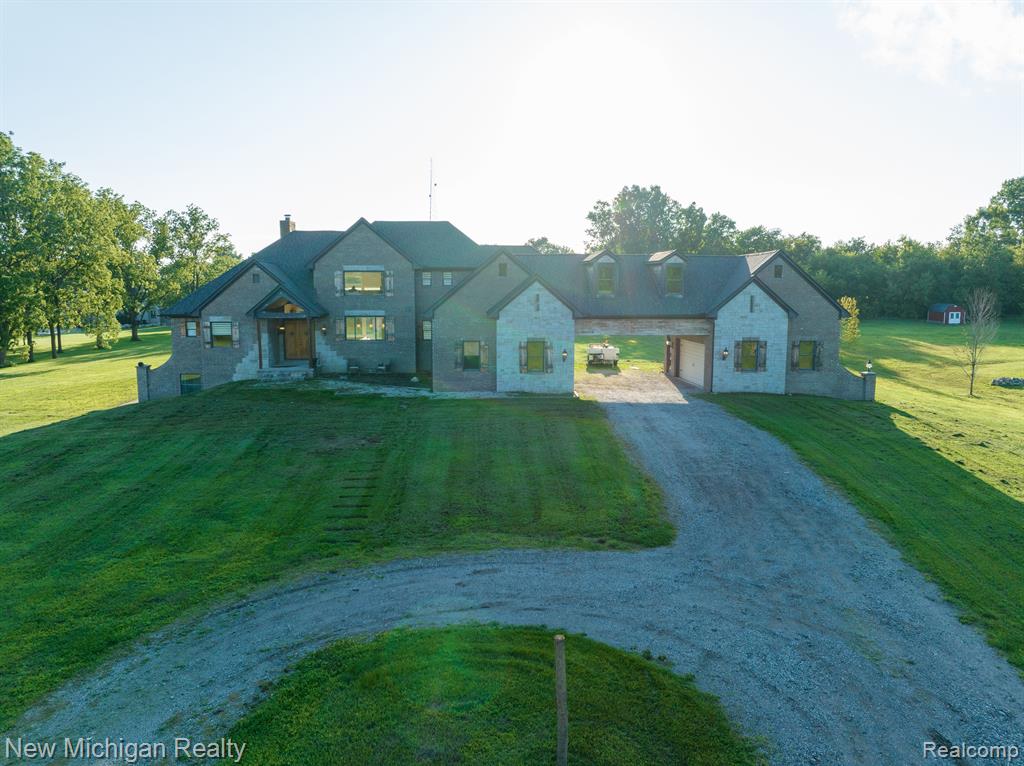 69367 Dequindre Road Leonard, MI 48367 - Photo 2 of 40