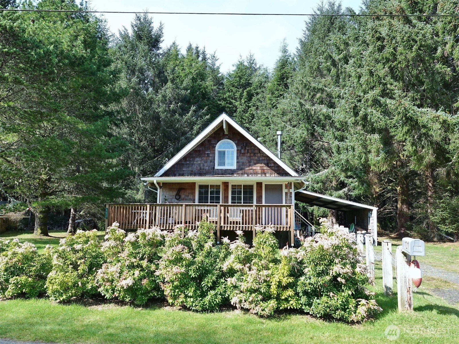 121 Oyehut Road Ocean Shores, WA 98569 - Photo 3 of 35