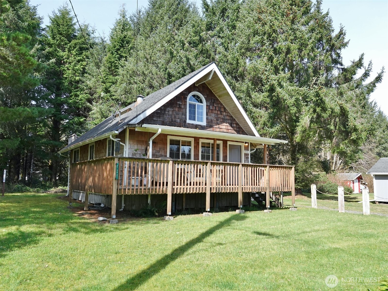 121 Oyehut Road Ocean Shores, WA 98569 - Photo 5 of 35