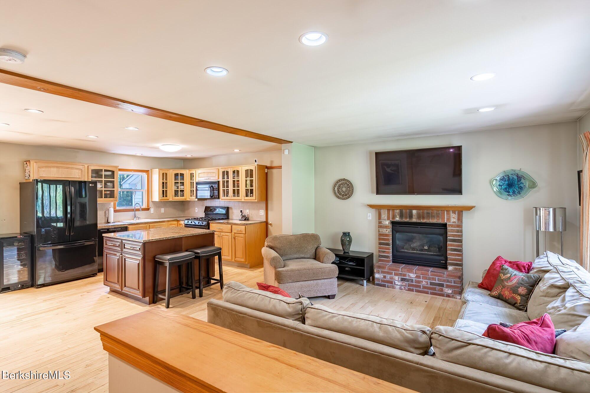 GREAT ROOM