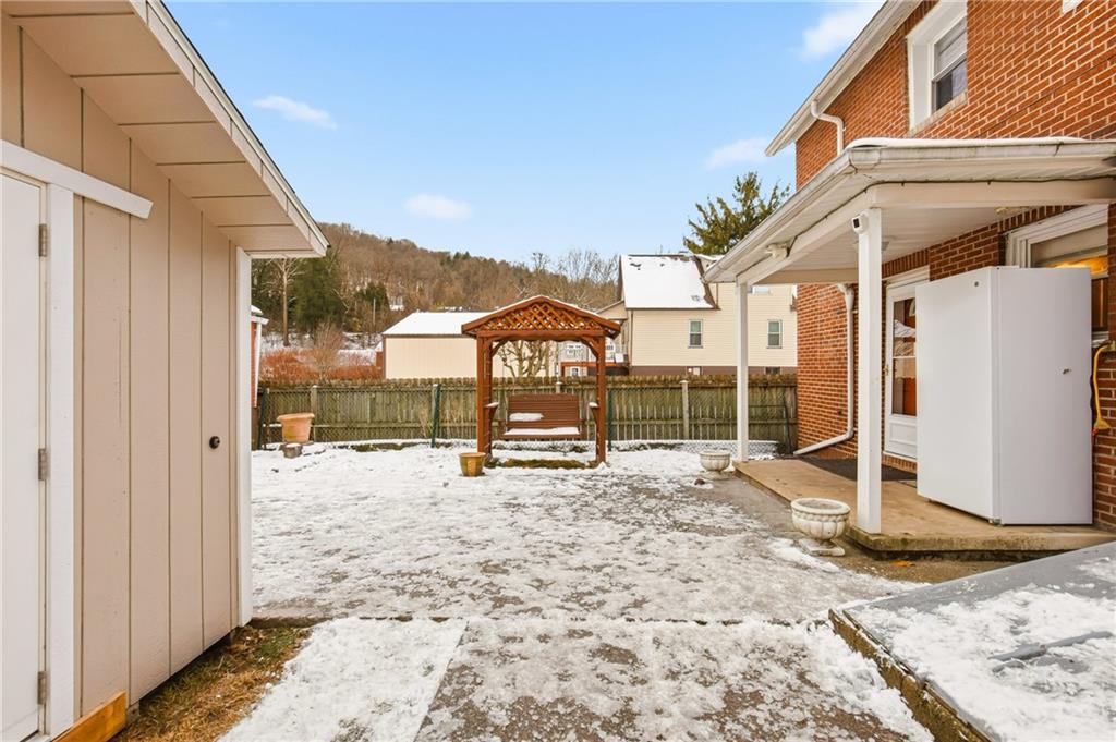 276 Glessner Road Johnstown, PA 15905 - Photo 31 of 36 a view of a terrace