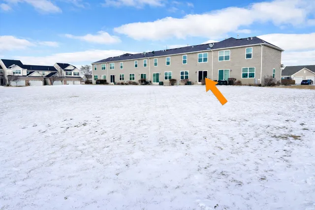 $300,000 | 748 Florence Street, Hampshire, IL 60140