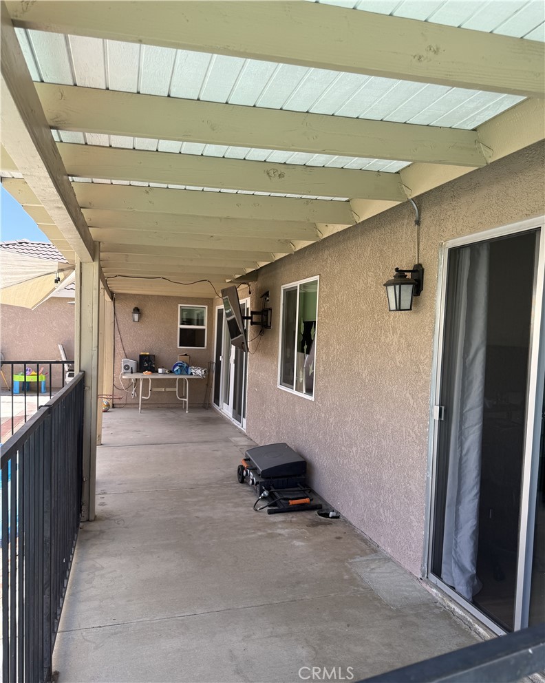 3165 Weatherby Drive Riverside, CA 92503 - Photo 21 of 30 Patio