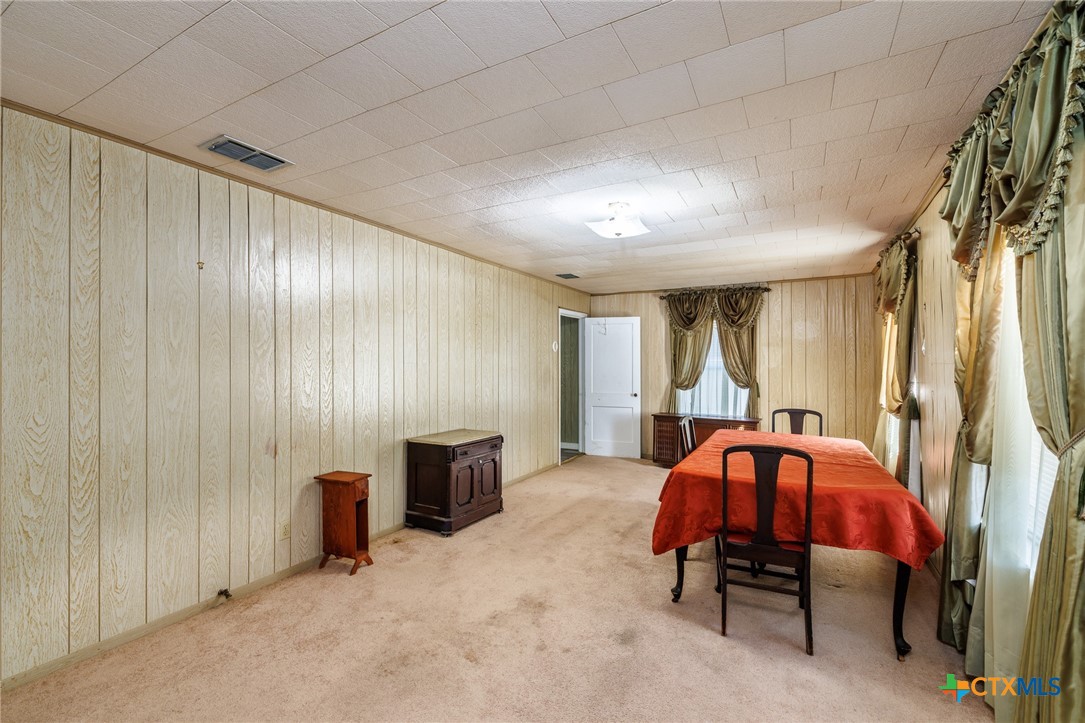 921 Robertson Gonzales, TX 78629 - Photo 4 of 31 a room with furniture
