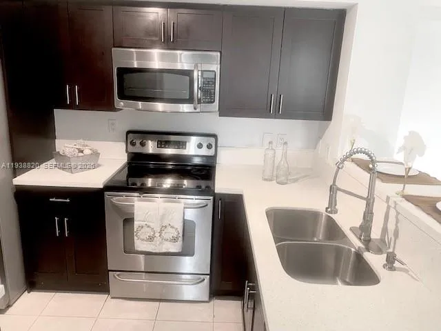 $2,800 | 2061 Renaissance Boulevard, Unit 204, Miramar, FL 33025