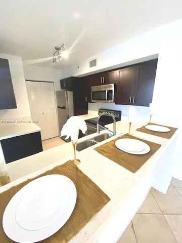 $2,800 | 2061 Renaissance Boulevard, Unit 204, Miramar, FL 33025