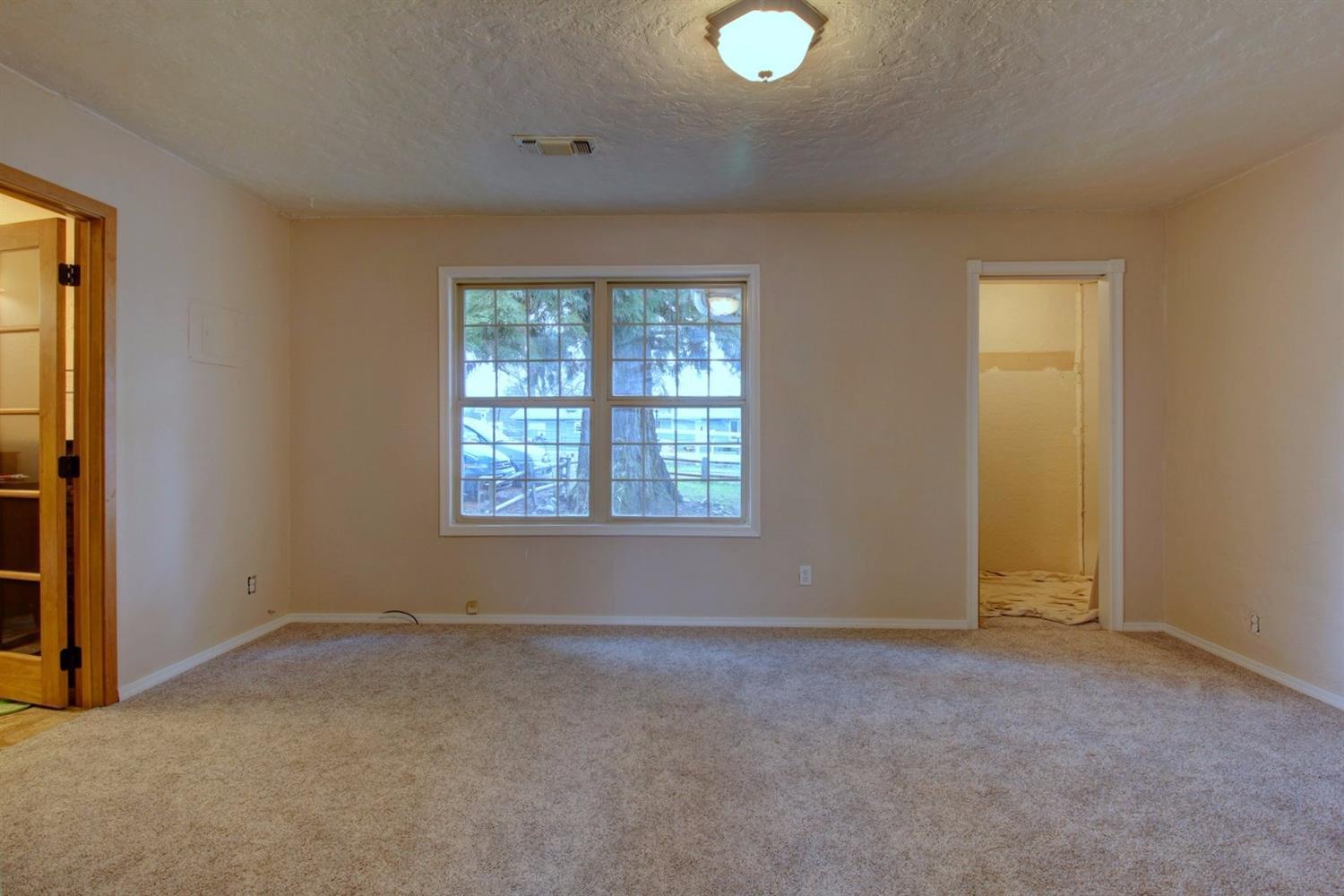 4645 Rising Glen Drive Central Point, OR 97502 - Photo 21 of 31 Additional Photo