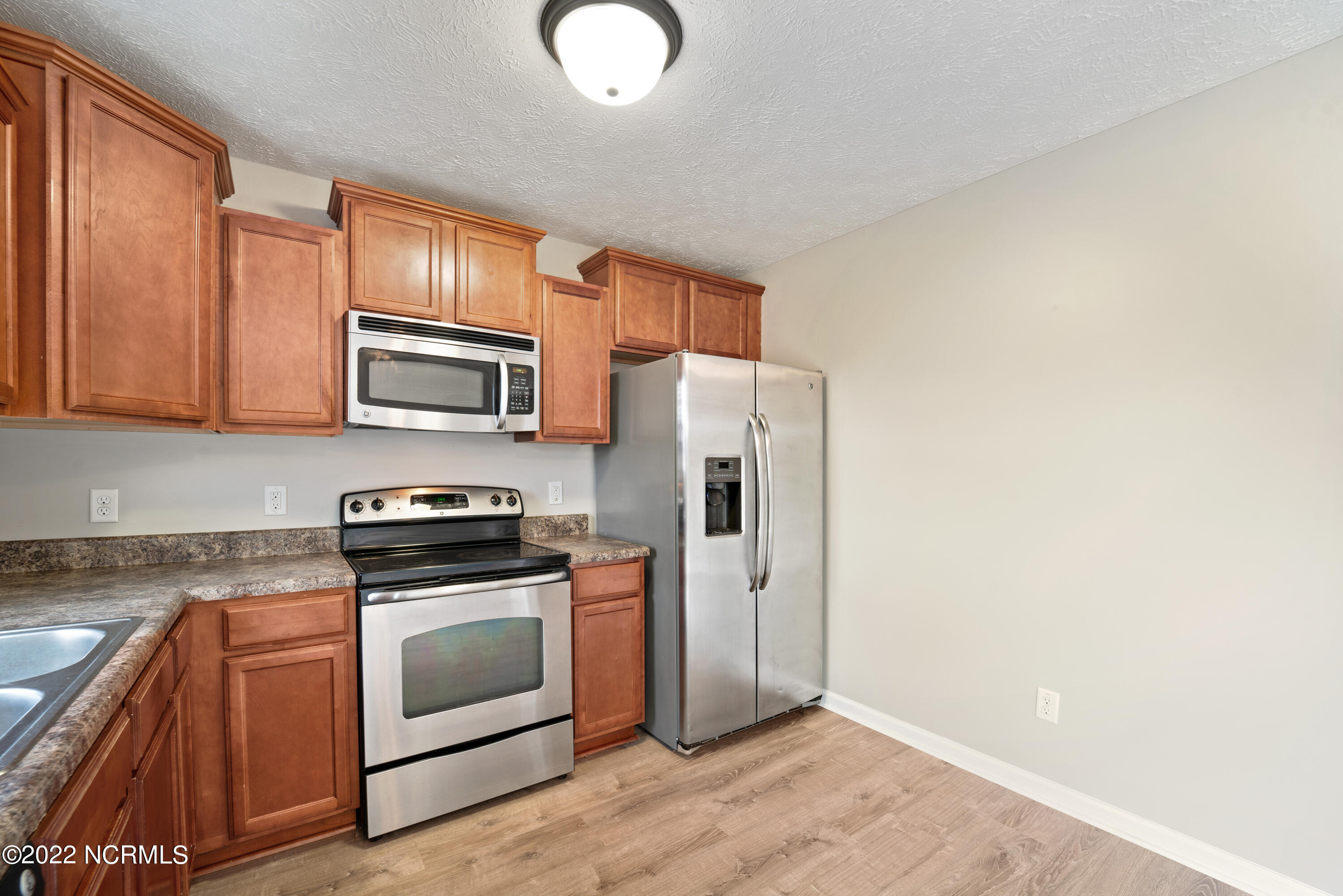 331 Kingston Road Jacksonville, NC 28546 - Photo 12 of 30 Kitchen