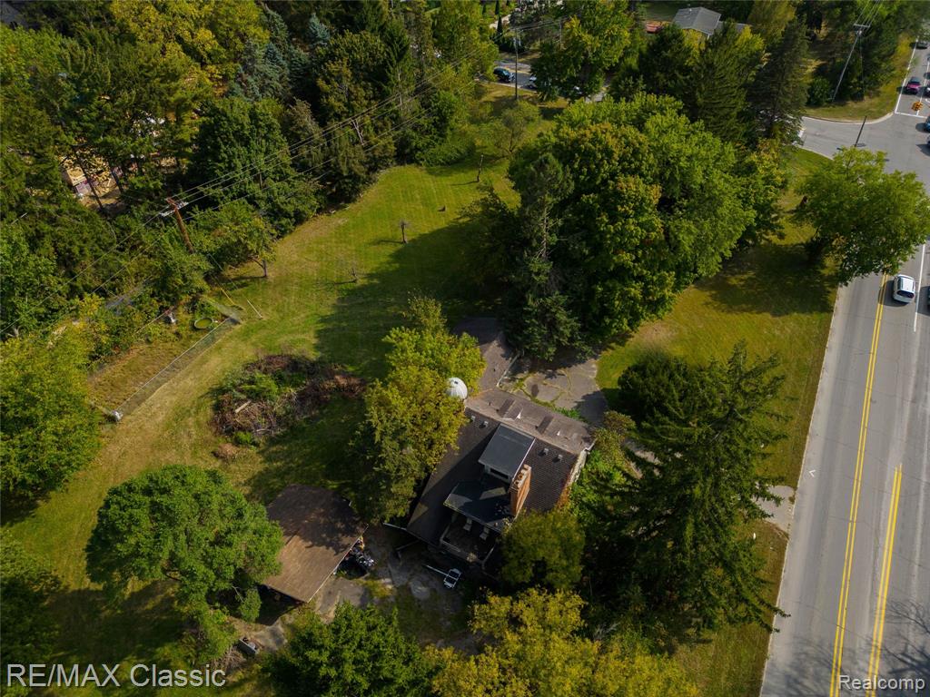 19150 Beck Road Northville, MI 48167 - Photo 7 of 20