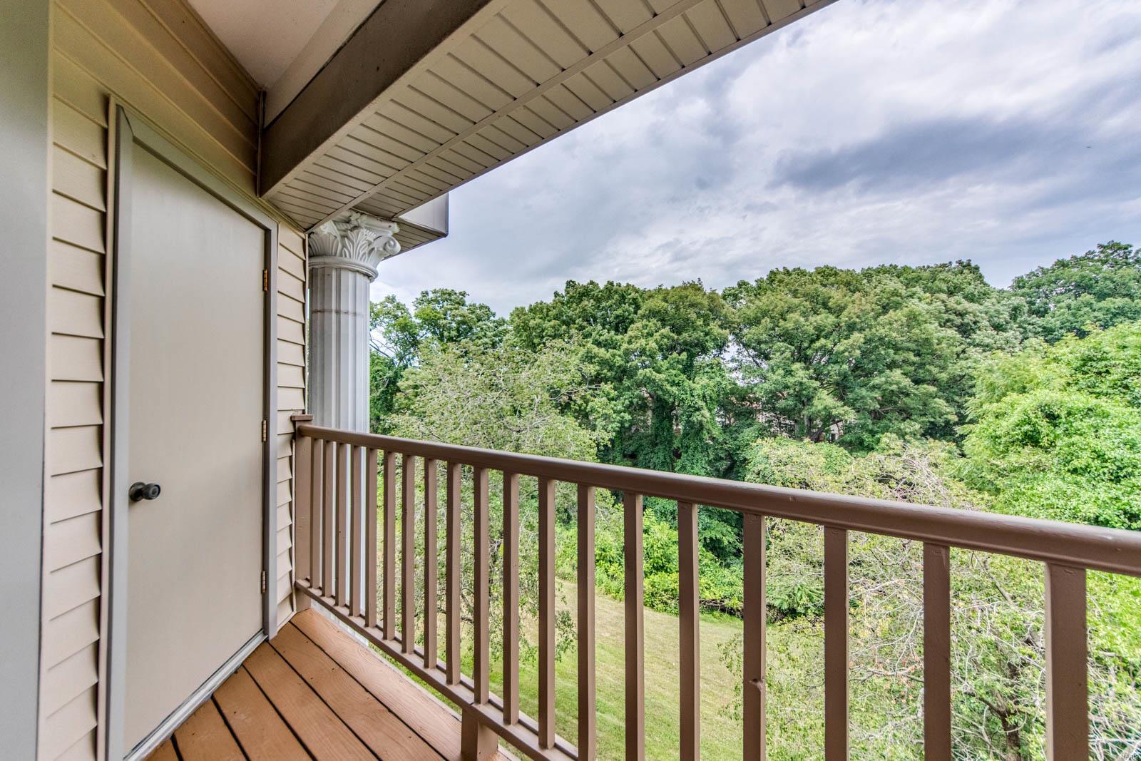 701 Ridgeside Drive, Unit J Ballwin, MO 63021 - Photo 14 of 30