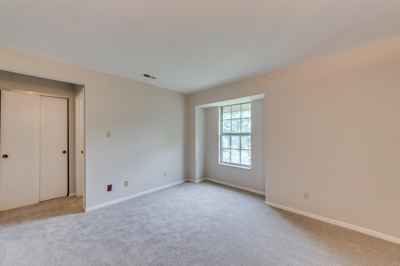 701 Ridgeside Drive, Unit J Ballwin, MO 63021 - Photo 19 of 30