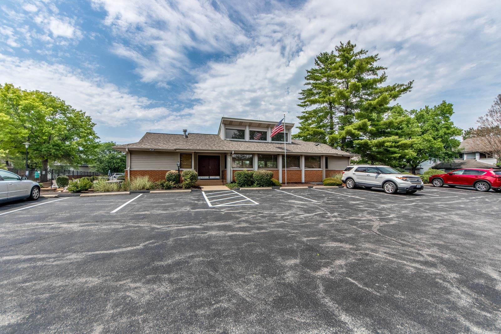 701 Ridgeside Drive, Unit J Ballwin, MO 63021 - Photo 29 of 30