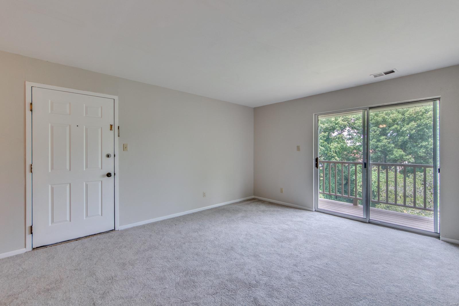 701 Ridgeside Drive, Unit J Ballwin, MO 63021 - Photo 7 of 30