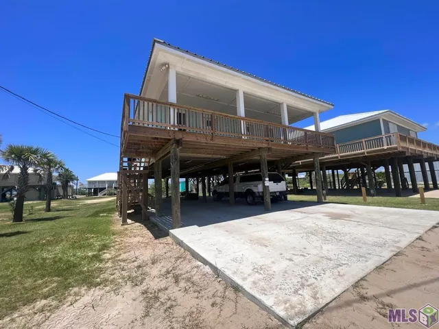 $475,000 | 2397 Highway 1, Unit A & B, Grand Isle, LA 70358