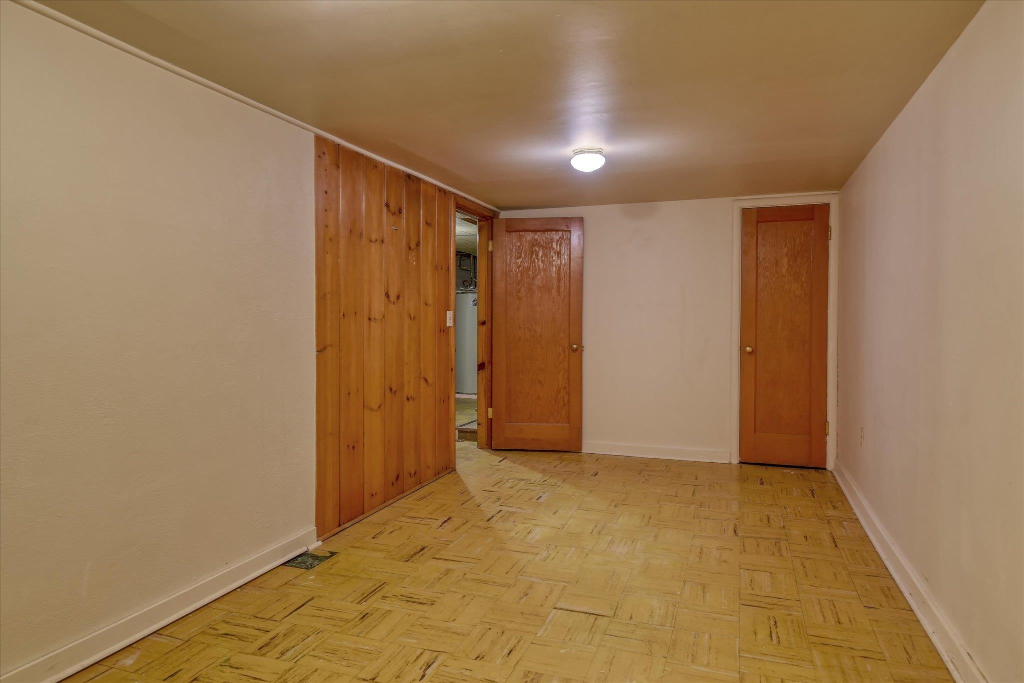 1027 East 37th Avenue Spokane, WA 99203 - Photo 29 of 35