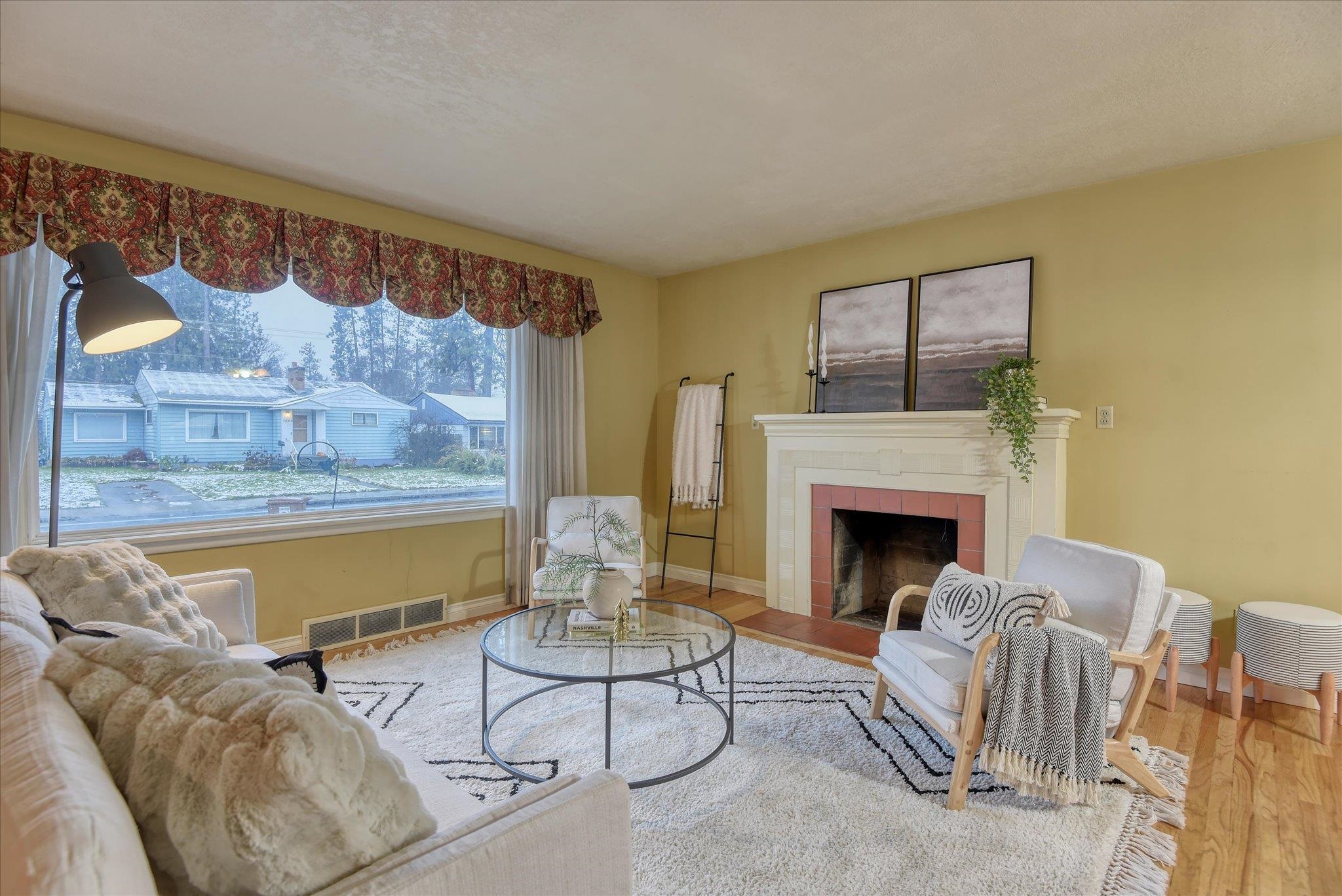 1027 East 37th Avenue Spokane, WA 99203 - Photo 5 of 35