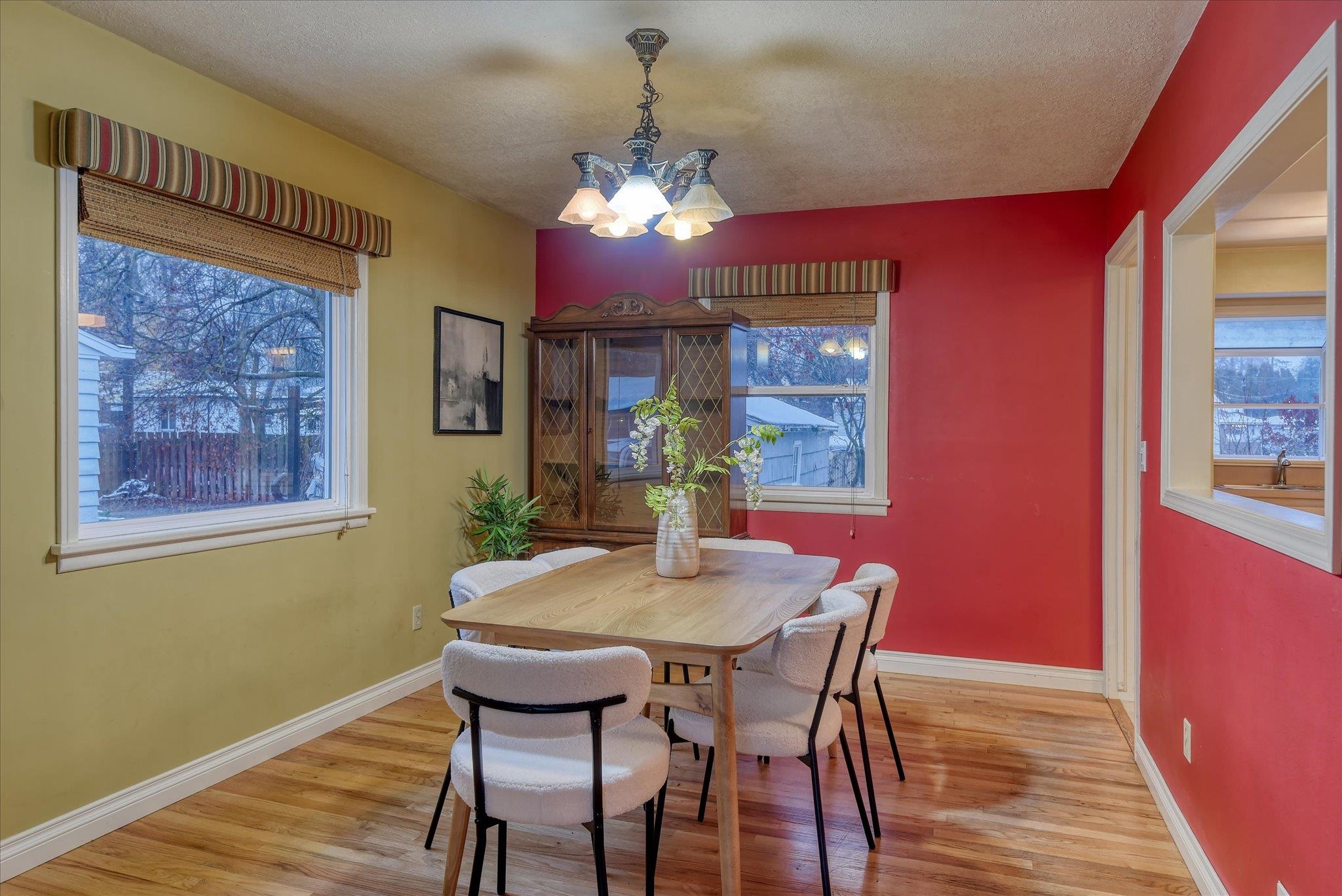 1027 East 37th Avenue Spokane, WA 99203 - Photo 9 of 35