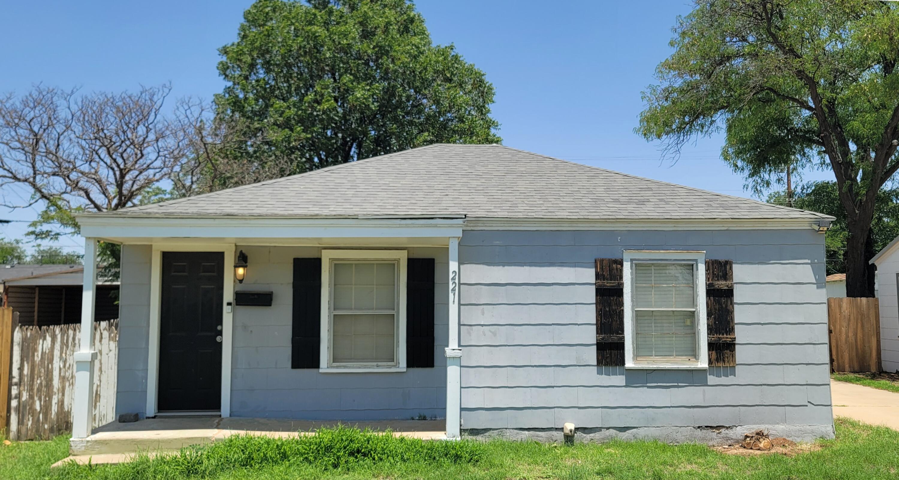 2214 40th Street Lubbock, TX 79412 - Photo 1 of 61 1a
