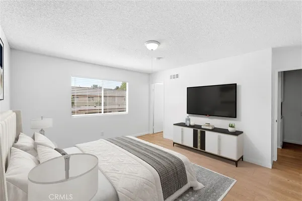 $569,500 | 20120 Runnymede Street, Unit 17, Winnetka, CA 91306