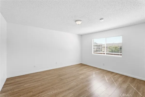 $569,500 | 20120 Runnymede Street, Unit 17, Winnetka, CA 91306
