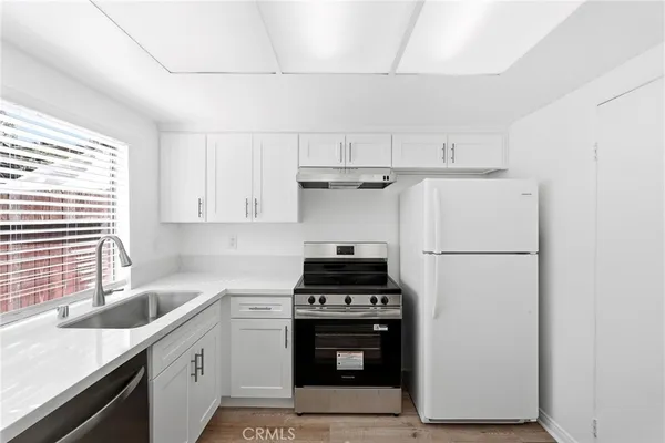 $569,500 | 20120 Runnymede Street, Unit 17, Winnetka, CA 91306