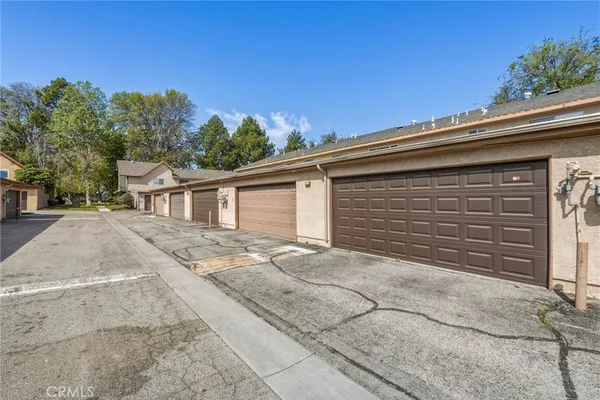 $569,500 | 20120 Runnymede Street, Unit 17, Winnetka, CA 91306