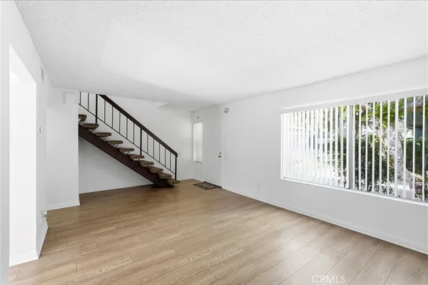 $569,500 | 20120 Runnymede Street, Unit 17, Winnetka, CA 91306