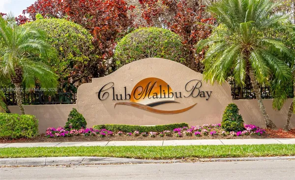 $2,000 | 935 Northeast 33rd Terrace, Unit 203, Homestead, FL 33033