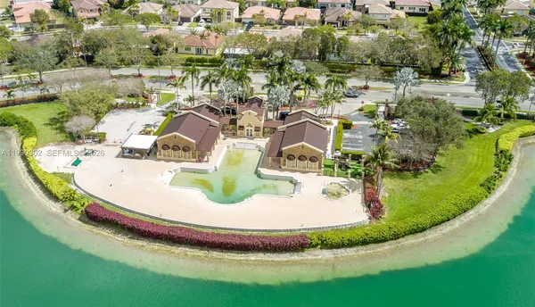 $2,000 | 935 Northeast 33rd Terrace, Unit 203, Homestead, FL 33033