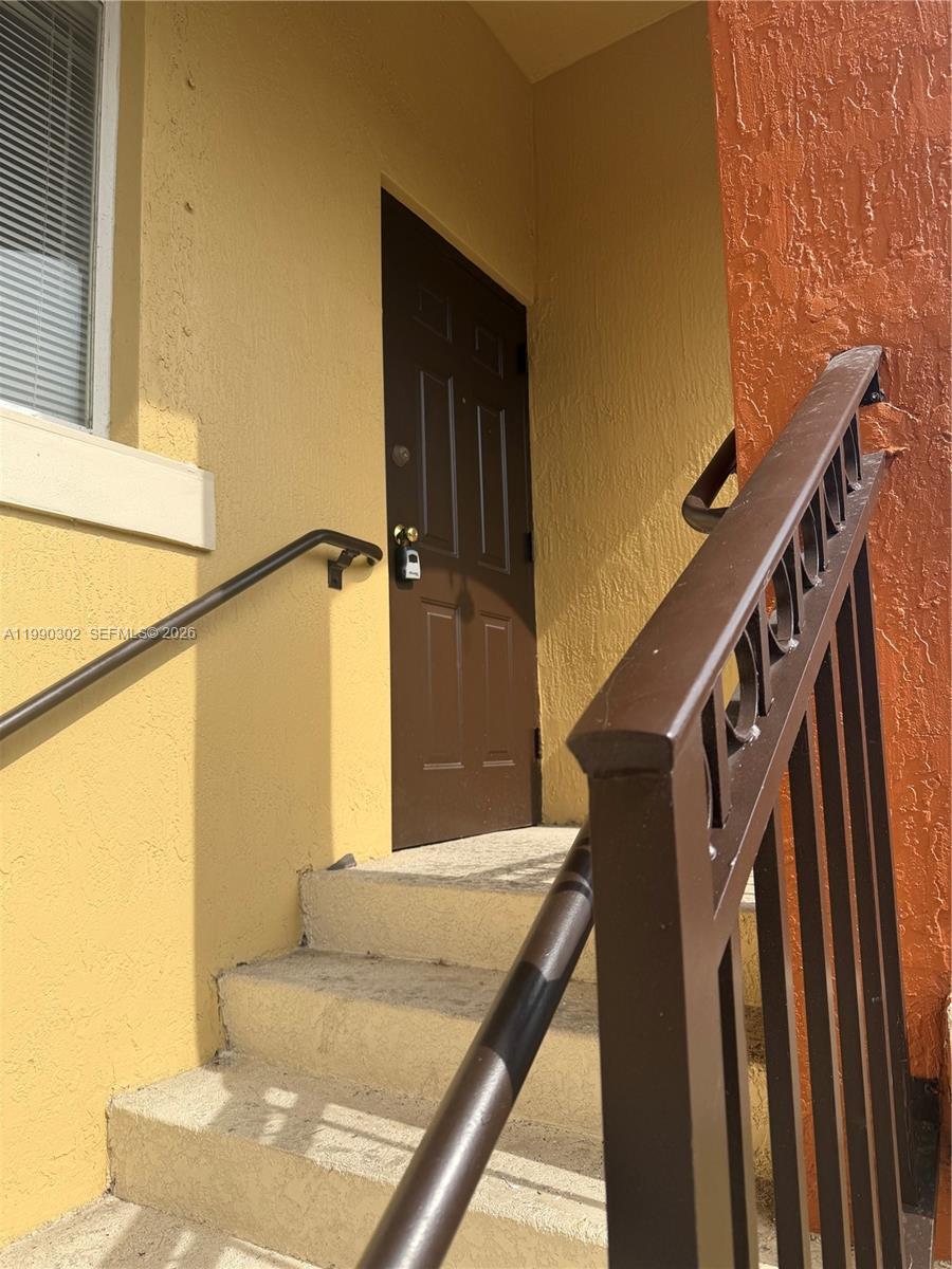 935 Northeast 33rd Terrace, Unit 203 Homestead, FL 33033 - Photo 4 of 26