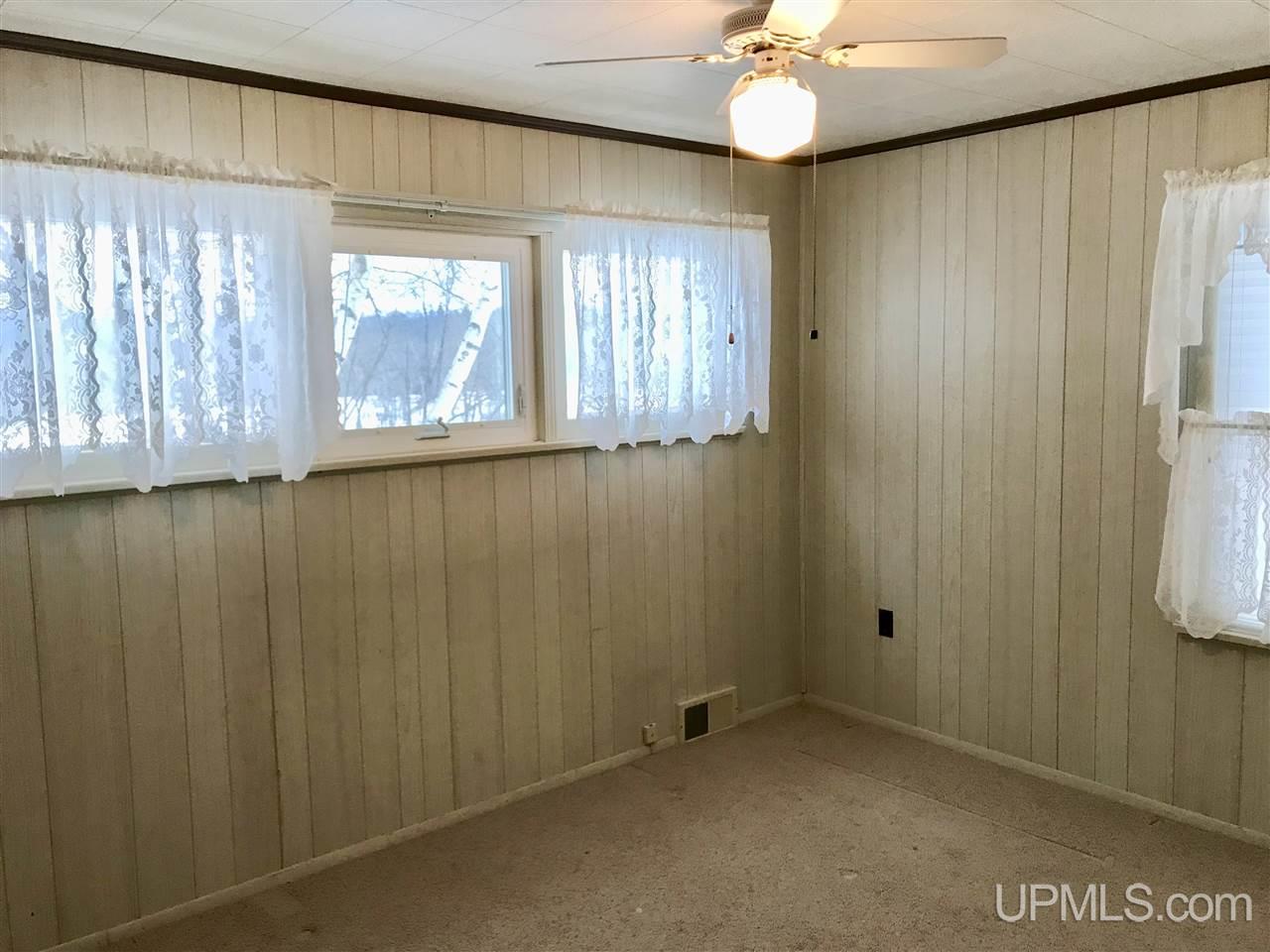 718 Poplar Street Ishpeming, MI 49849 - Photo 7 of 19 Gallery Image 7