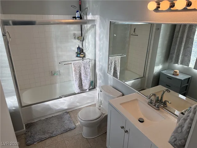 $173,900 | 2200 Highpointe Drive, Unit 202, Laughlin, NV 89029