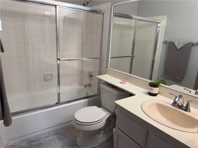 $173,900 | 2200 Highpointe Drive, Unit 202, Laughlin, NV 89029