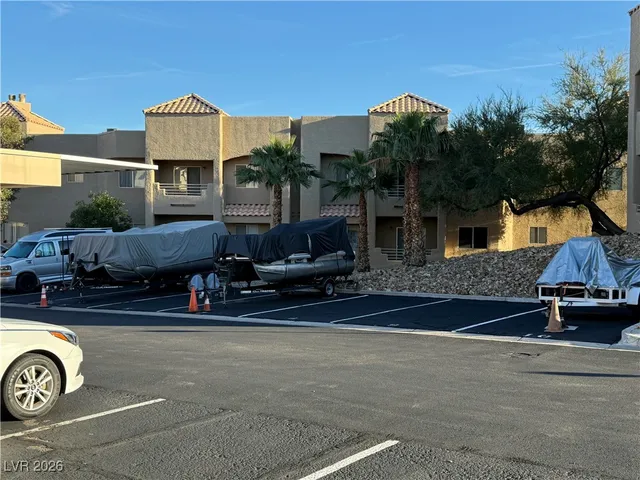 $173,900 | 2200 Highpointe Drive, Unit 202, Laughlin, NV 89029