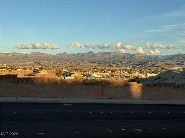 $173,900 | 2200 Highpointe Drive, Unit 202, Laughlin, NV 89029