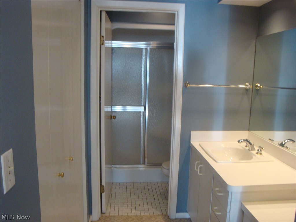 6340 Maplewood Road Mayfield Heights, OH 44124 - Photo 15 of 26 HUGE UPDATED MASTER BATH SUITE