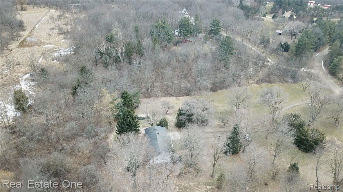 5245 Weller Road Gregory, MI 48137 - Photo 64 of 72 057_64.jpg