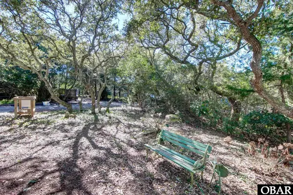 $585,000 | 47 2nd Avenue, Ocracoke, NC 27960
