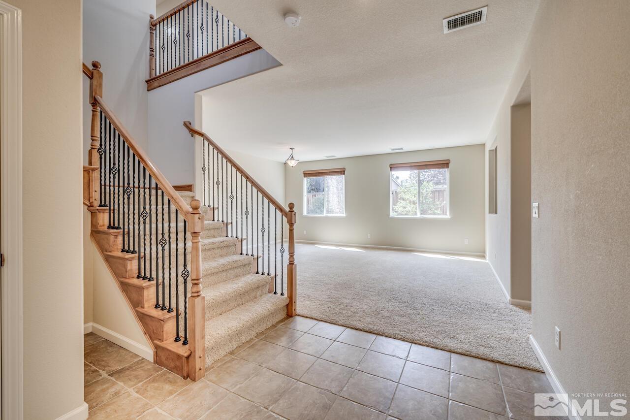 550 Terracina Way Reno, NV 89521 - Photo 6 of 30 Photo 6