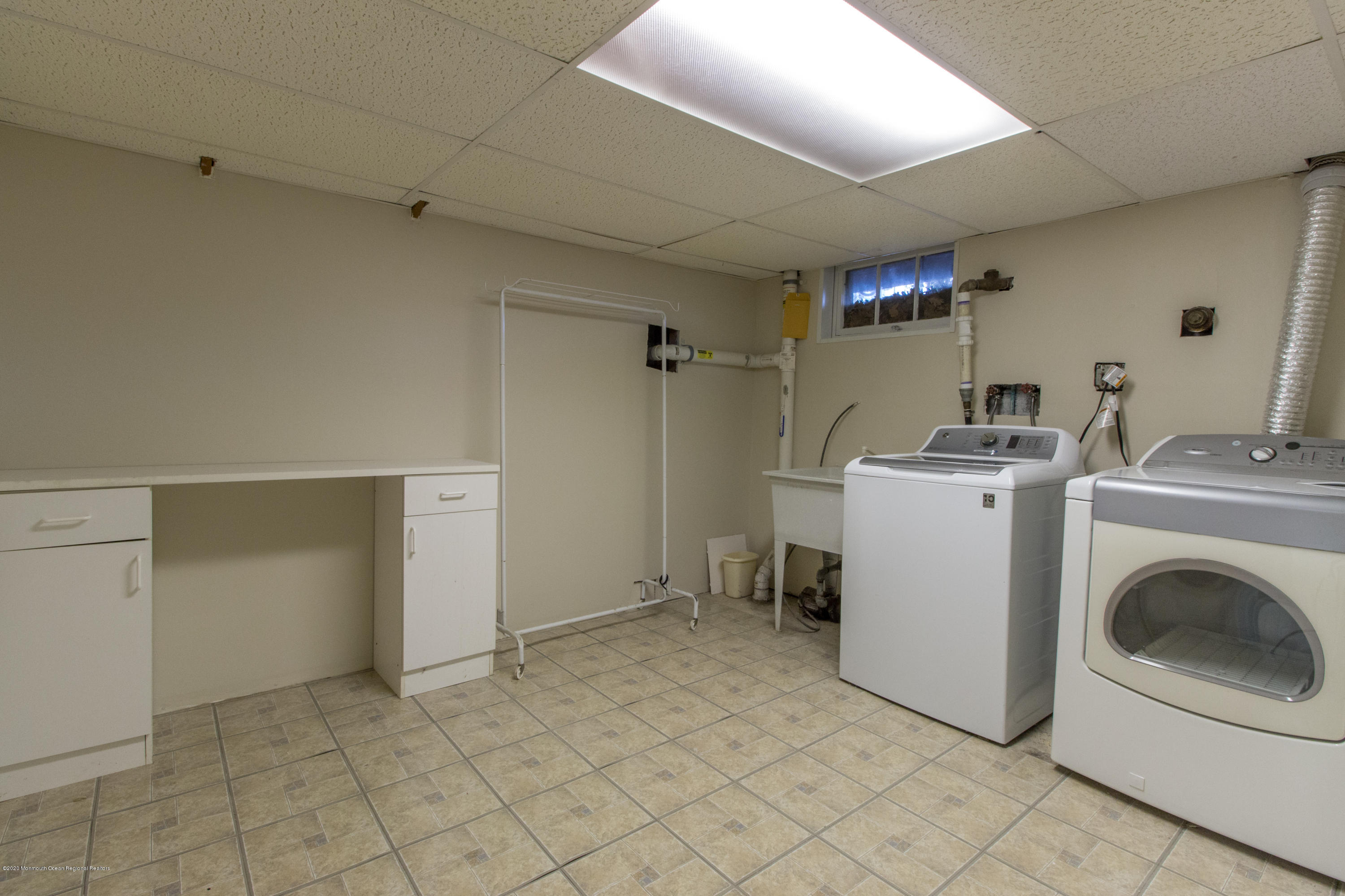 14 Hill Road Lincroft, NJ 07738 - Photo 26 of 29 a utility room with dryer and washer