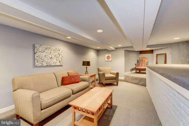 $875,000 | 9 10th Street Southeast, Washington, DC 20003