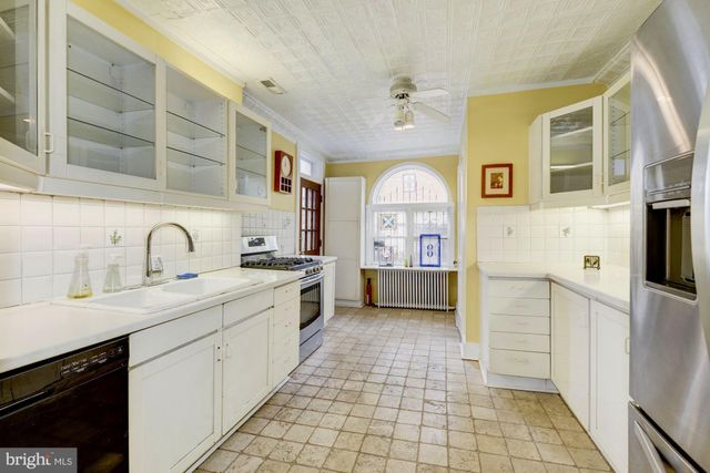 $875,000 | 9 10th Street Southeast, Washington, DC 20003