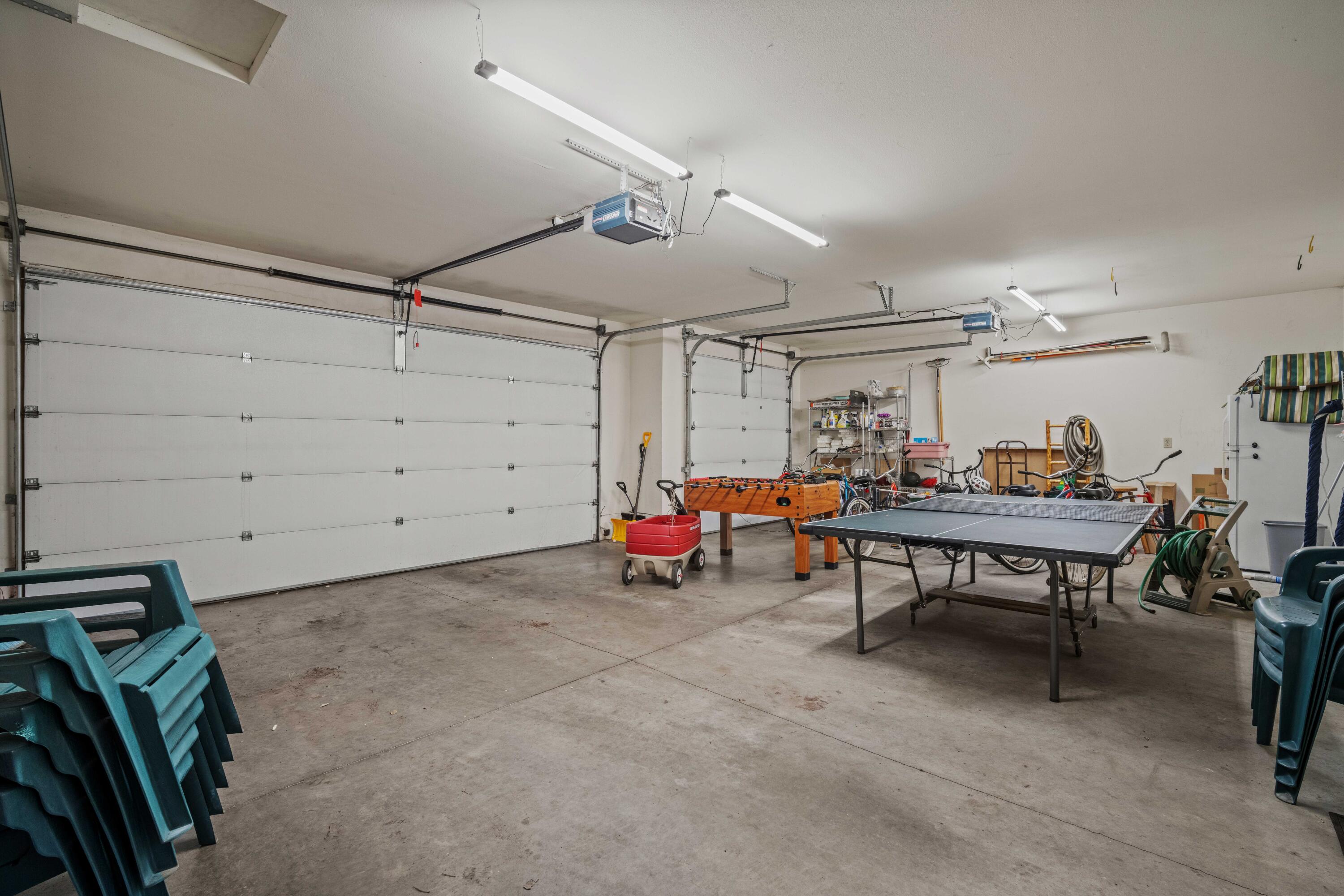 57655 Aspen Lane, Unit 2 Sunriver, OR 97707 - Photo 36 of 47 39 - garage.2