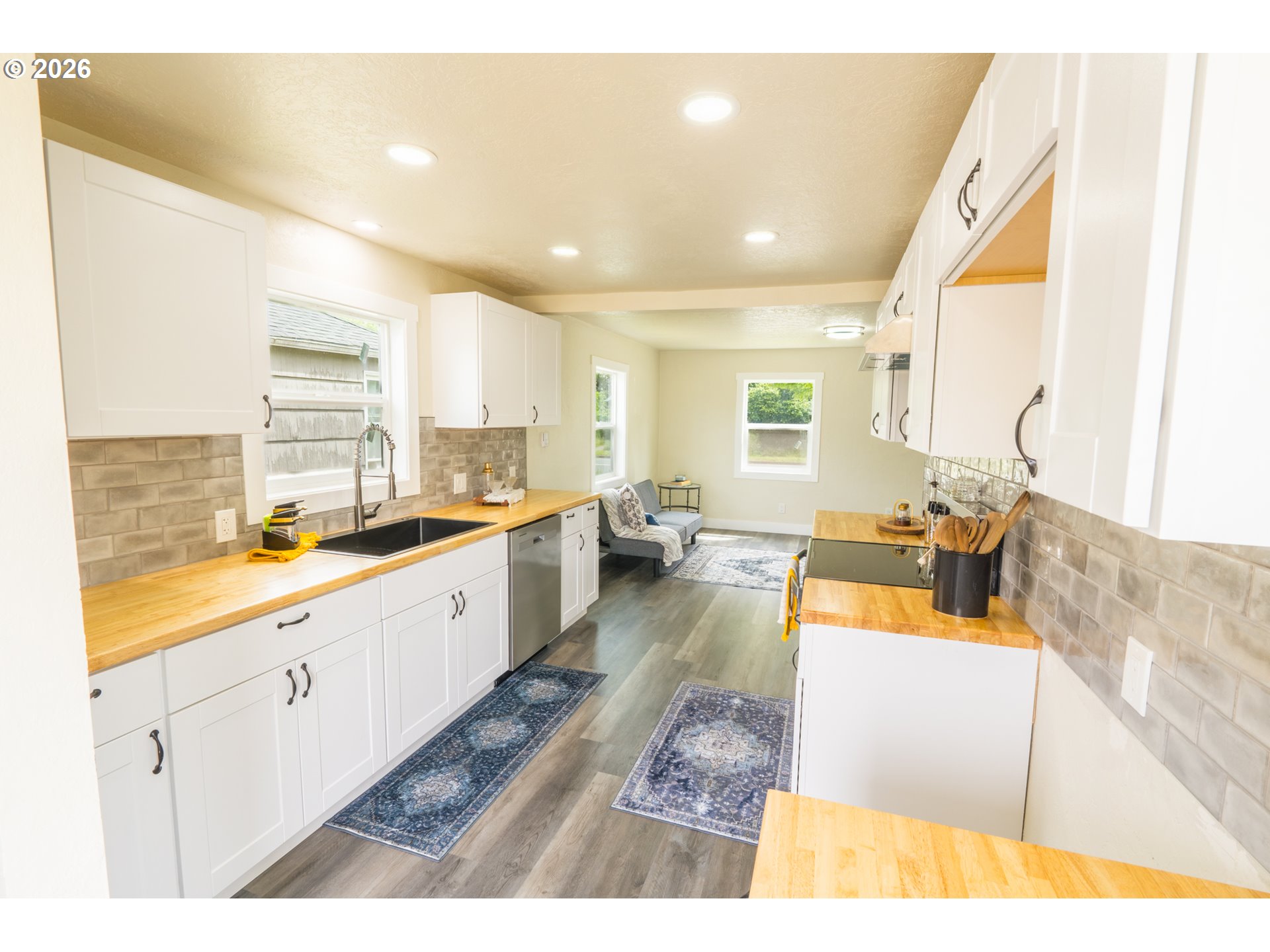 1925 Liberty Street Northeast Salem, OR 97301 - Photo 10 of 20