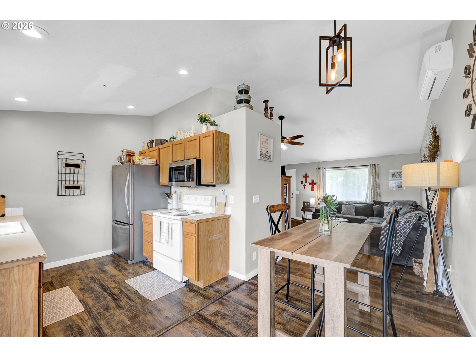3938 Douglas Drive Springfield, OR 97478 - Photo 17 of 44